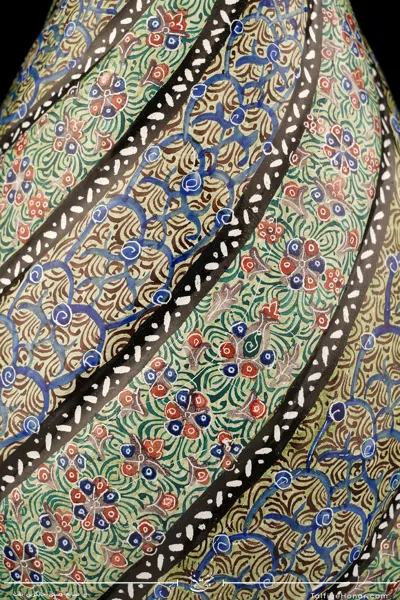 گلدان صراحی مینا قلم ریز اعلاء سبز ماشی سایز20