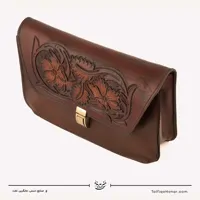 کیف دوشی زنانه حکاکی کلاسیک طرح هونو رنگ قهوه ای سایز 12*25