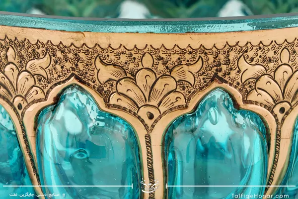 کاسه قلمزنی و آبگینه با رنگ فیروزه ای قطر 20 کد 001