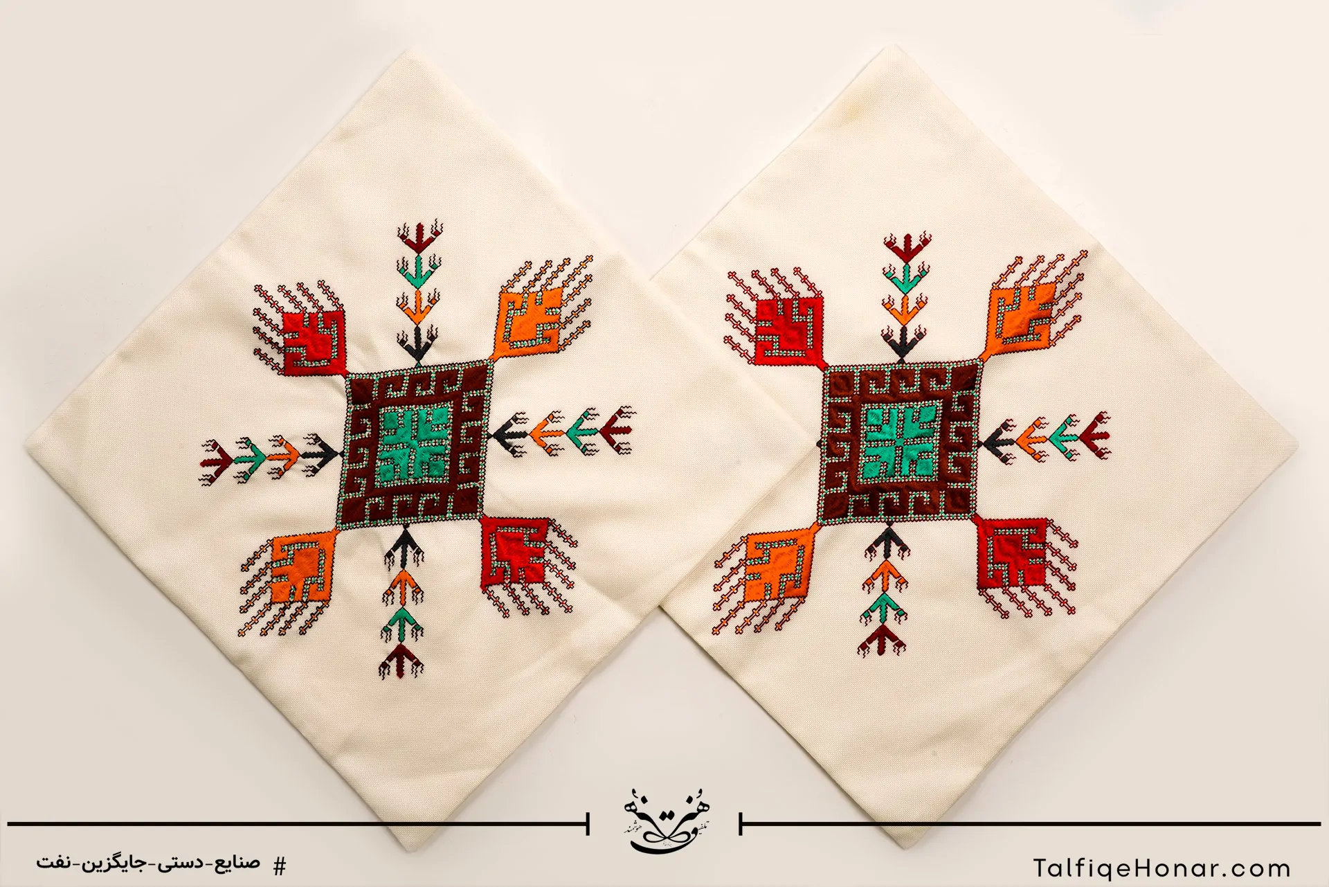 جفت کوسن سوزن دوزی بلوچ  کد 001