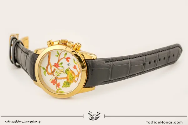  ساعت مچی زنانه صفحه برنج نگارگری گل و مرغ و بند چرم مشکی