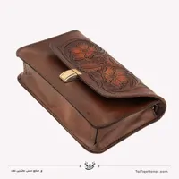 کیف دوشی زنانه حکاکی کلاسیک طرح هونو رنگ قهوه ای سایز 12*25