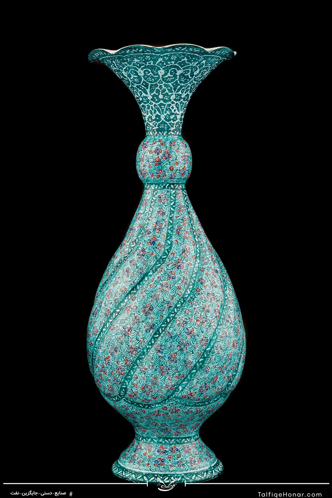 گلدان صراحی مینا قلم ریز اعلاء سبز ویکتوریا سایز20
