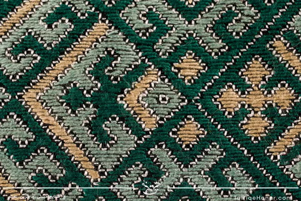  کراوات سوزن دوزی بلوچ طرح طاووس  کد 001