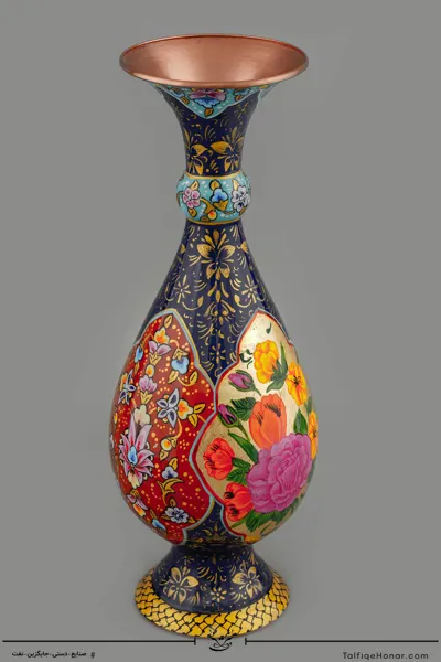 گلدان صراحی مسی تمام پرداز با ورق طلا سایز 26 کد 001(10526)