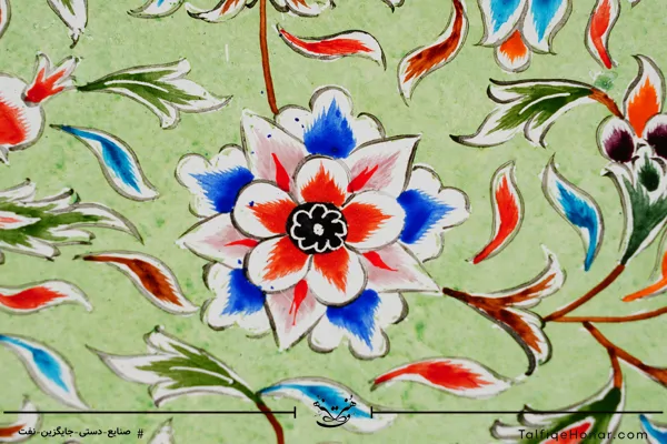 بشقاب مینا کاری با زمینه رنگ سبز قطر 25(10670)