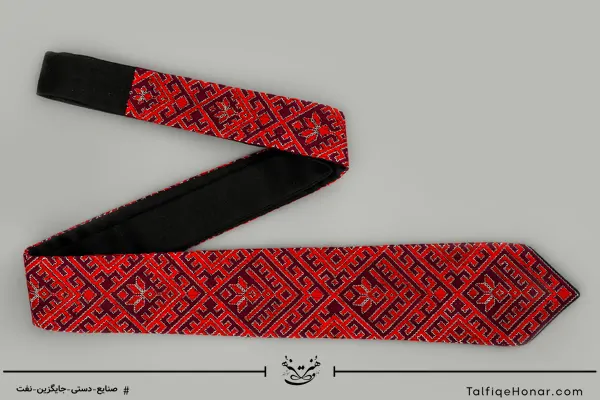 کراوات سوزن دوزی بلوچ طرح طاووس و گل سرخ  کد 002