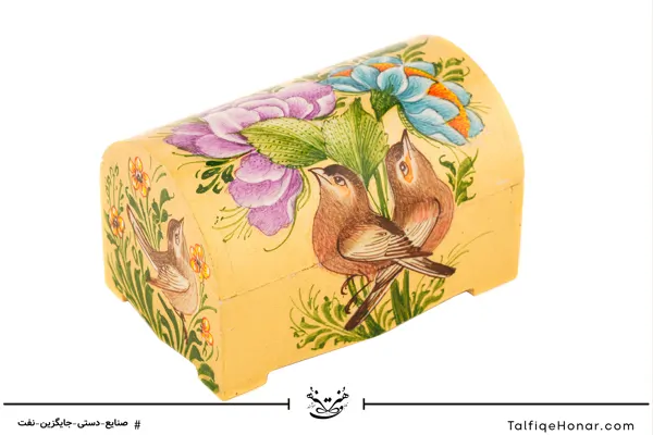 جعبه نقاشی زیرلاکی استخوان طلایی سایز 7