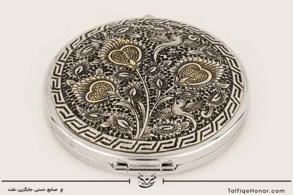  آینه برنج قلم زنی نقش گل و مرغ سایز2*7*7