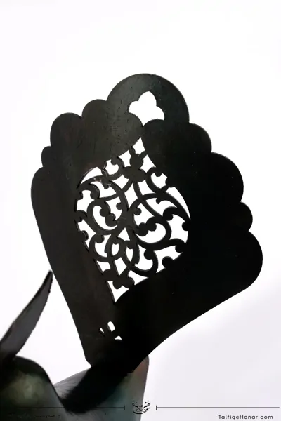 پرنده تاج دار فولادی دم مشبک پاکوتاه کد 002(10221)